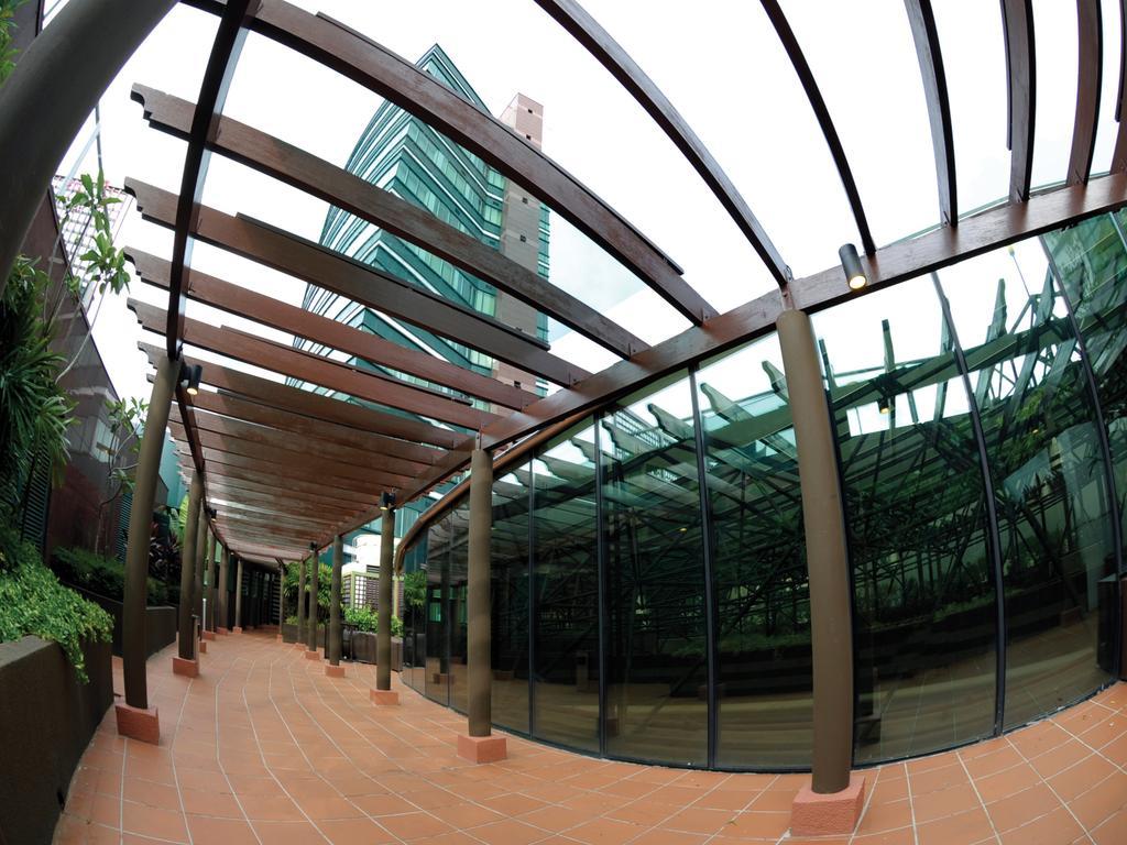Hock Lee Hotel & Residences Kuching Esterno foto